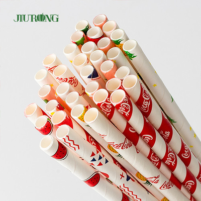 Les pailles de papier dégradables écologiques ont individuellement enveloppé les pailles à boire de papier
